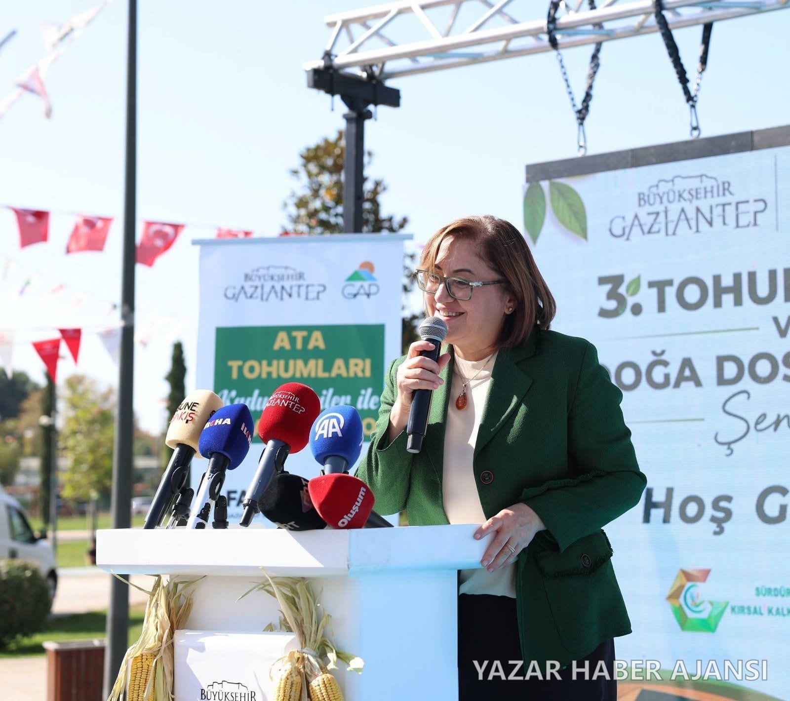 Gaziantep Festival Park'ta düzenlenen 3. Tohum Takas ve Doğa Dostu Tarım Şenliği'nden bir görünüm (Fotoğraf: Gaziantep Büyükşehir Belediyesi)