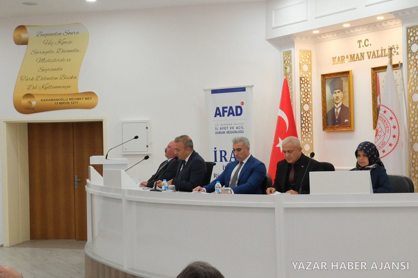 Karaman Valiliğinde yapılan İl Afet Risk Azaltma Planı değerlendirme toplantısı (Fotoğraf: Karaman Valiliği)