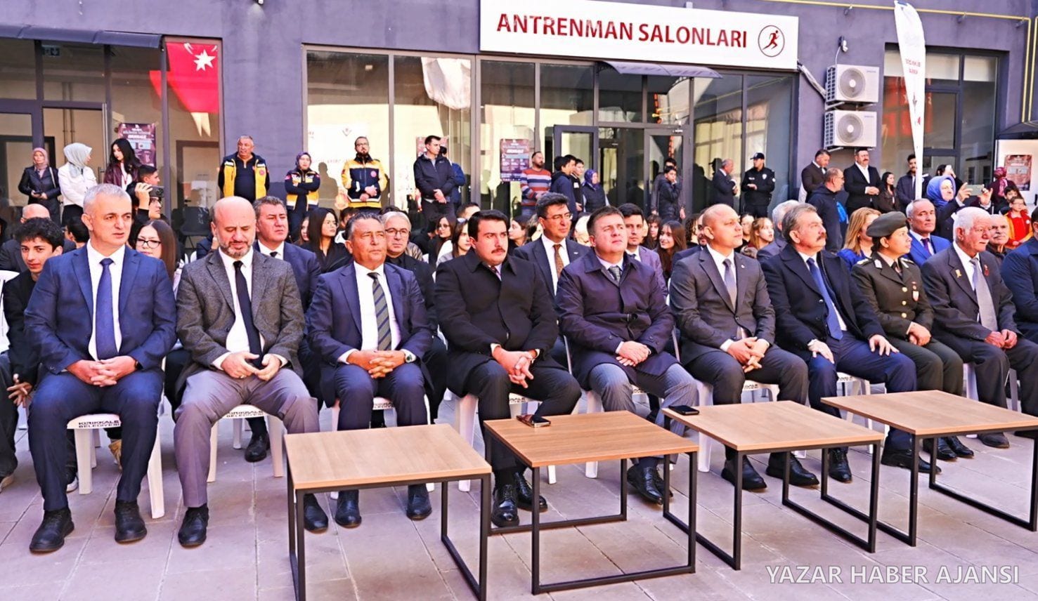Kırıkkale'de TÜBİTAK 4007 Bilim Şenliği açılış programına katılan il protokolü (Fotoğraf: Kırıkkale İl Millî Eğitim Müdürlüğü)