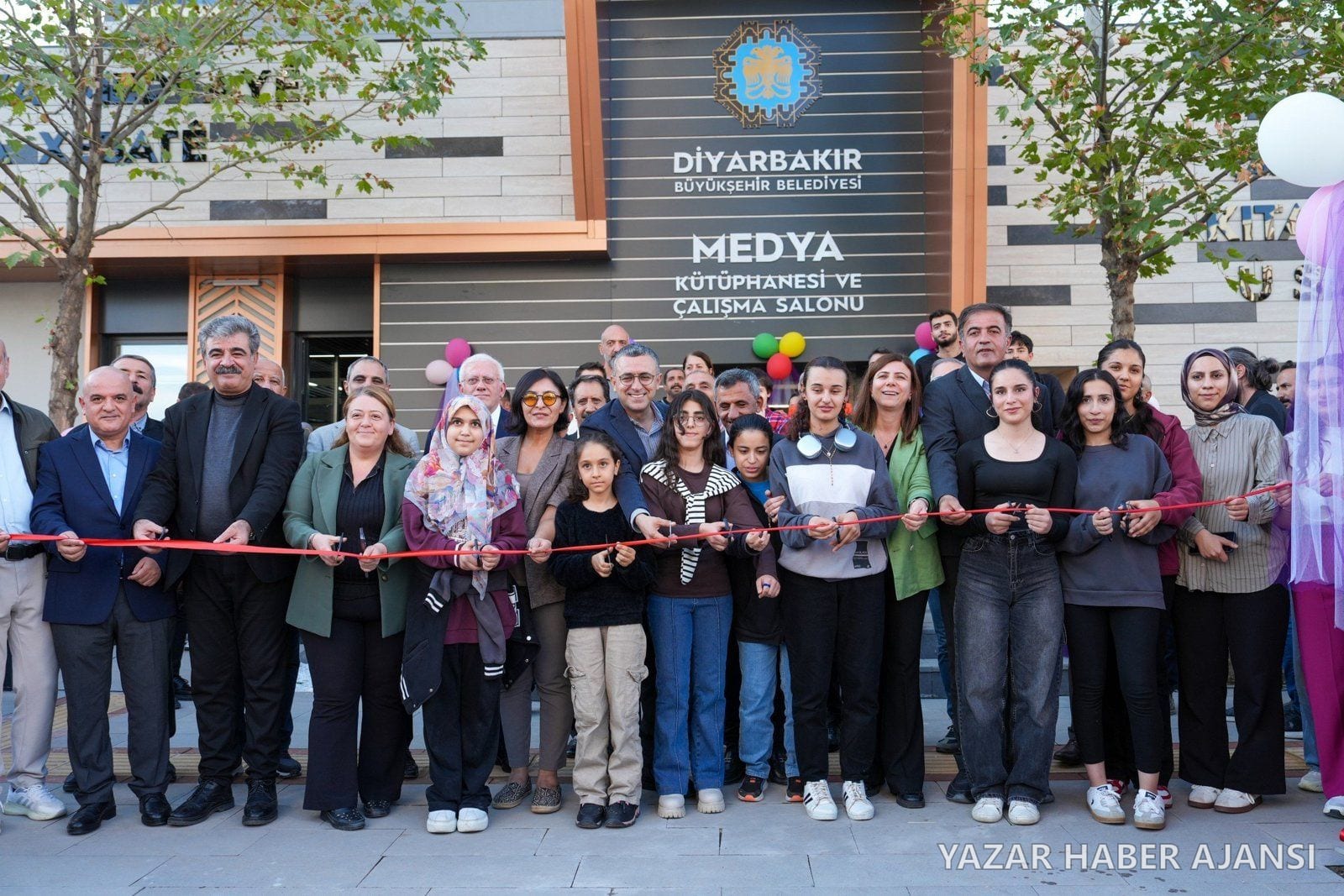 Kayapınar'da hizmete açılan Medya Kütüphanesi (Fotoğraf: Diyarbakır Büyükşehir Belediyesi)
